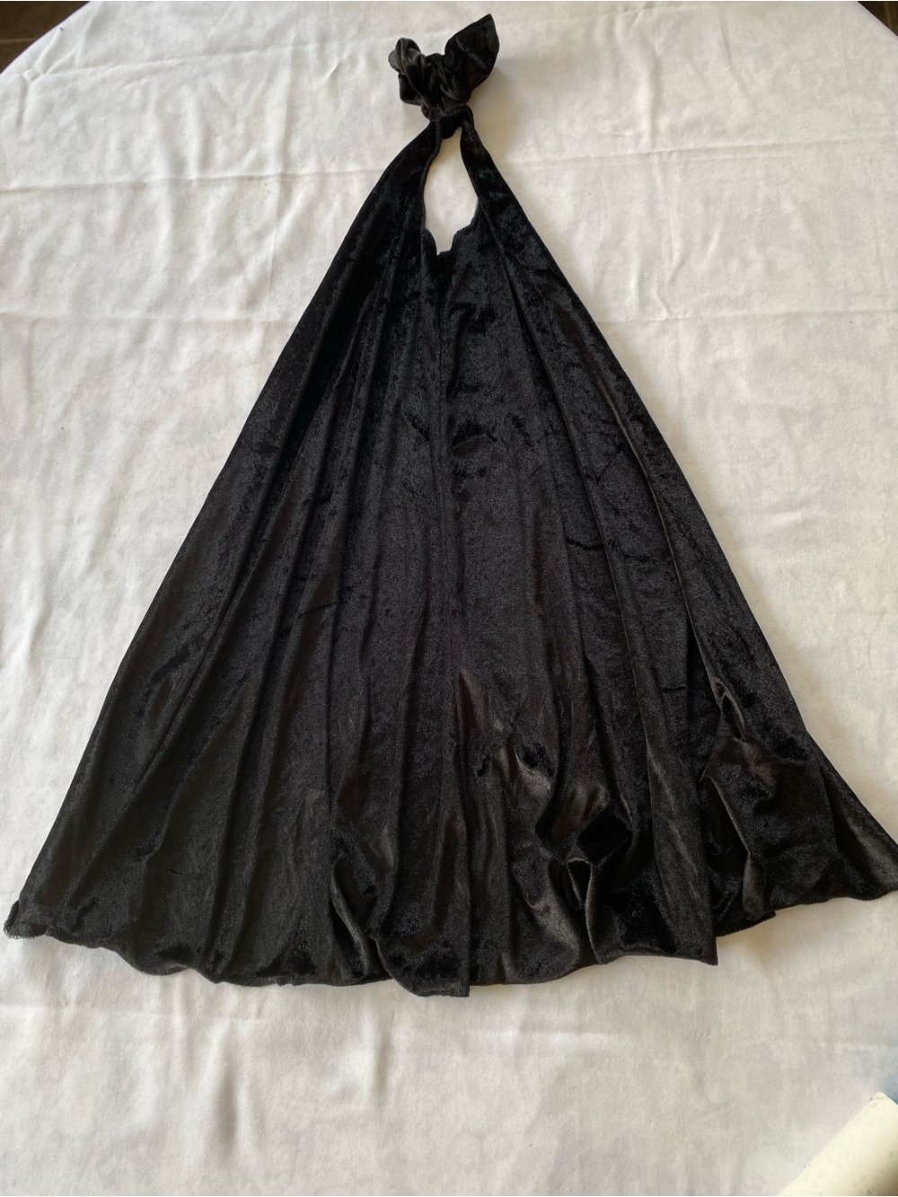 NWOT Halloween Black Kids Velvet Like Cape Size Medium 7/8
